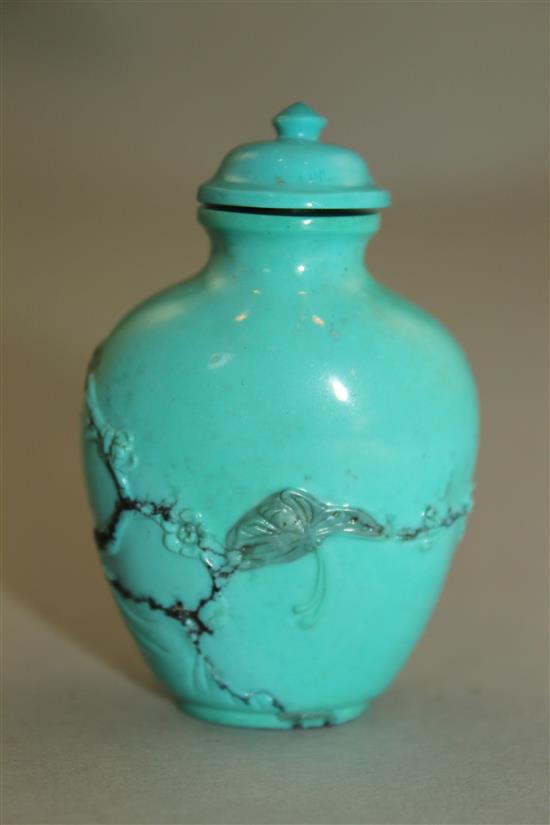 A Chinese turquoise matrix snuff bottle and stopper, 1900-1950, 5.5cm incl. stopper